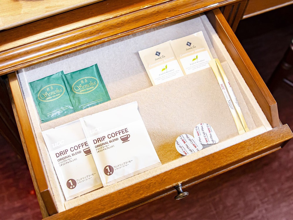 スタンダードセミダブル[初日入場券購入必須/翌日1DAYパスポート付] 禁煙 客室2 | ホテルデンハーグ ハウステンボス