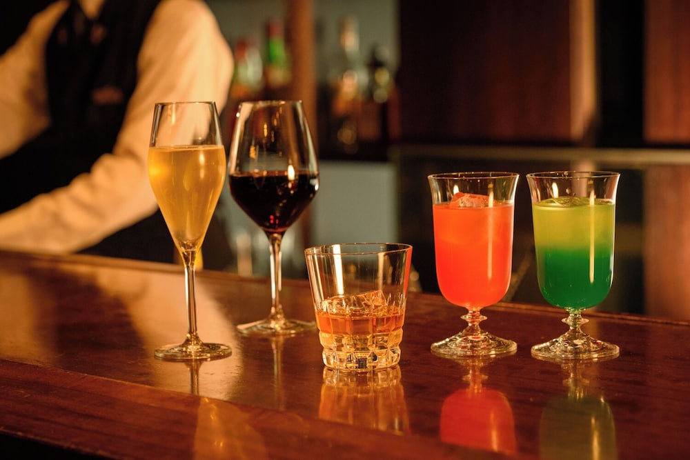 デラックス ツインルーム (プレミアムフロア) 禁煙 客室1 | ザ ロイヤルパークホテル 京都三条