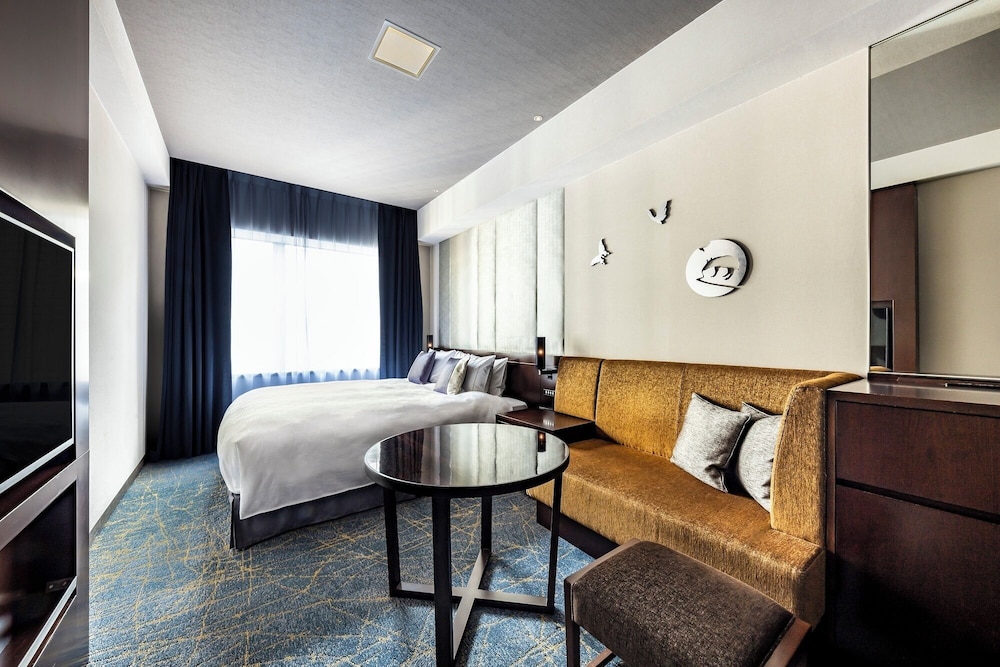 プレミアムフロア ダブルルーム(禁煙/眺望無し) | ザ ロイヤルパークホテル 京都三条