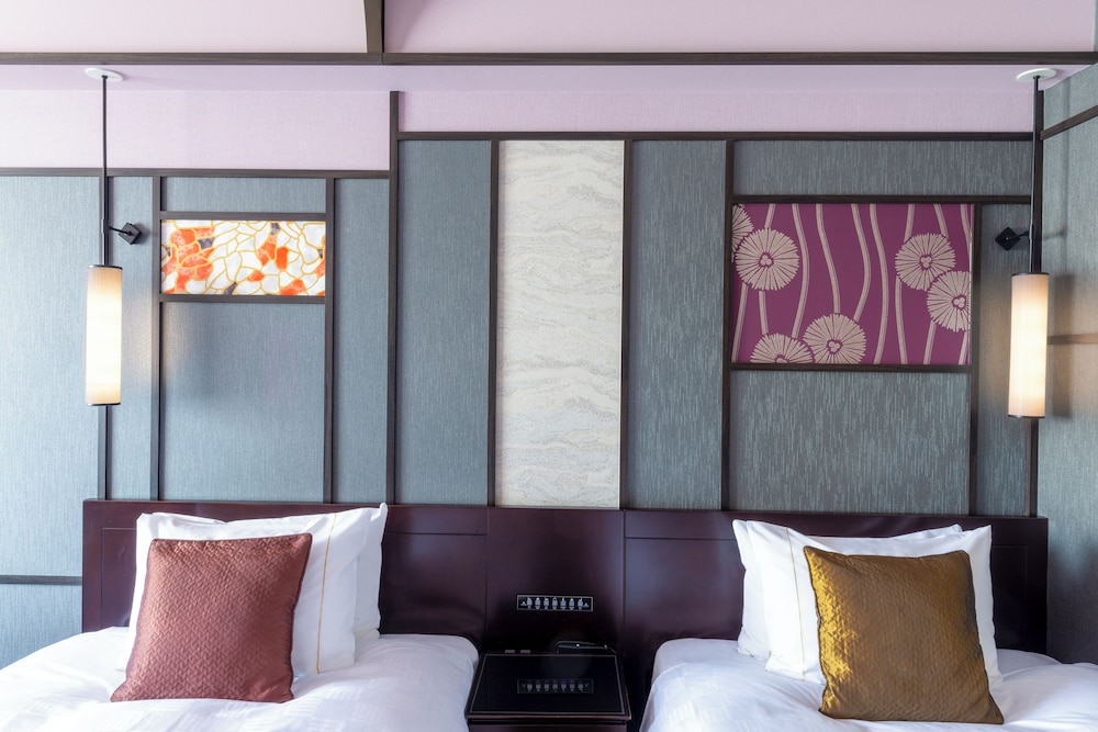 コンセプトルーム “Myakumyaku” コーナー デラックス ツインルーム 禁煙 (2名利用) 客室2 | ザ ロイヤルパークホテル 京都三条