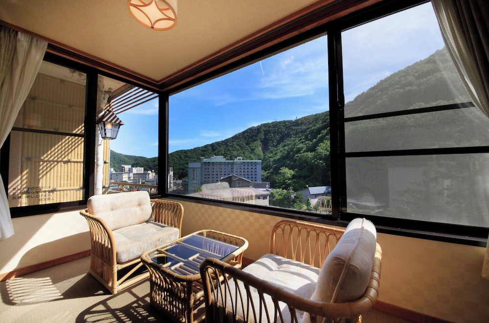 [禁煙] 和室12畳 (1名利用不可) 客室0 | 旅亭 花ゆら