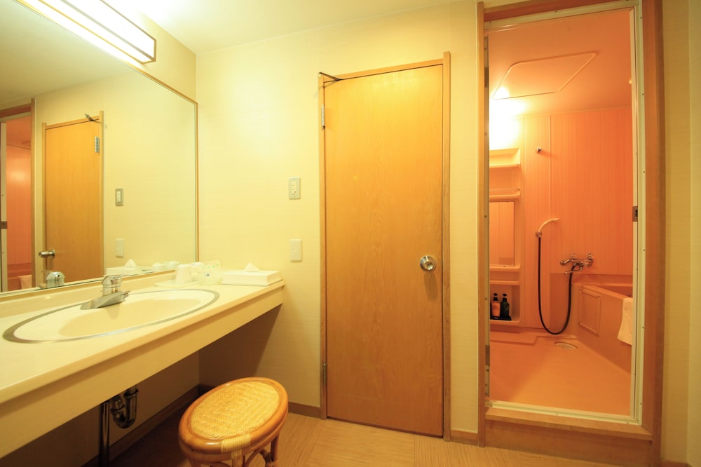 [禁煙] 和室12畳 (1名利用不可) バスルーム0 | 旅亭 花ゆら