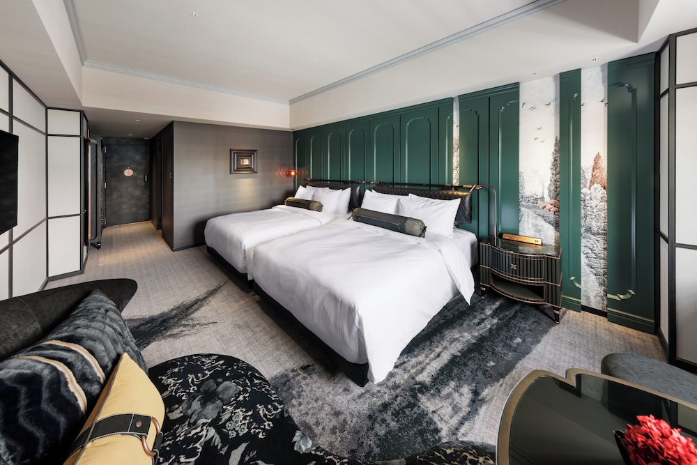 デラックス ルーム クイーンベッド 2 台 | ホテル創成札幌 - M ギャラリー コレクション