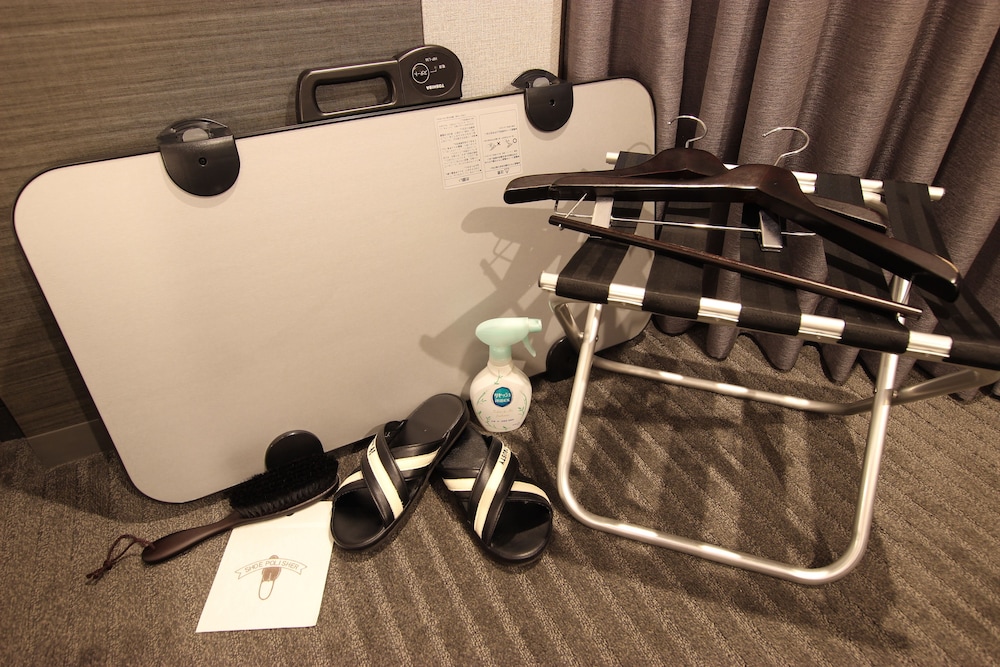 スタンダード ダブル ルーム 禁煙 (添い寝分お子様のお食事代は追加料金現地精算となります) 客室の設備とサービス0 | ホテルトラスティ名古屋白川