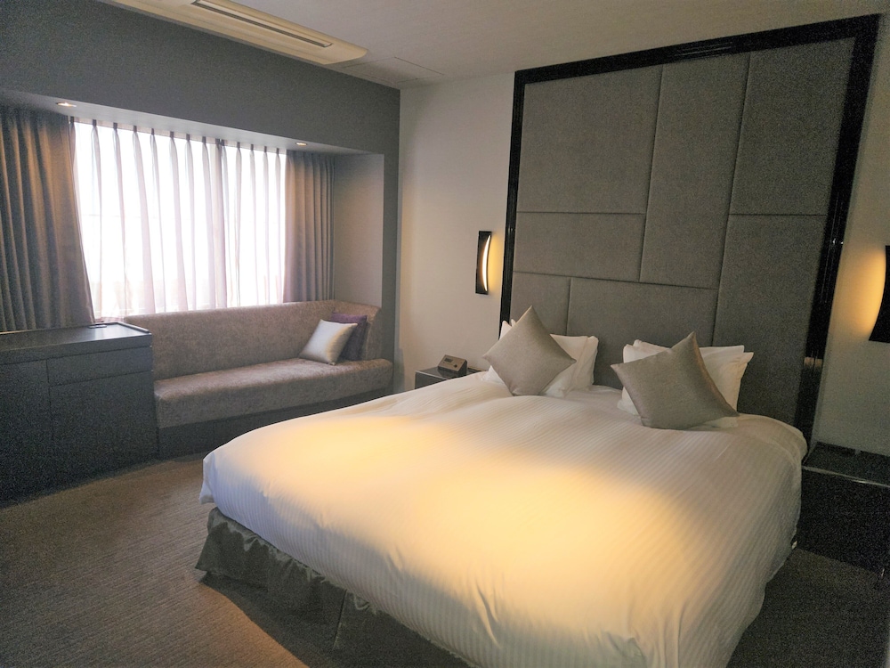 デラックス ダブルルーム 禁煙 (添い寝分お子様のお食事代は追加料金現地精算となります) | ホテルトラスティ名古屋白川