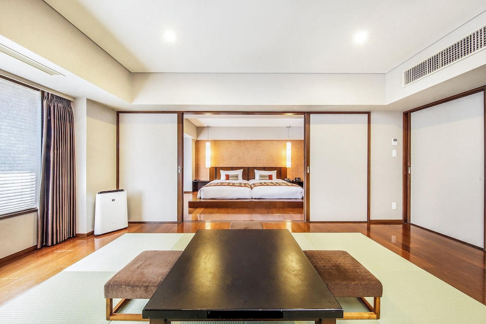 [ラグジュアリールーム] ツインベッド / 54.1平米 [禁煙] | リゾーピア別府