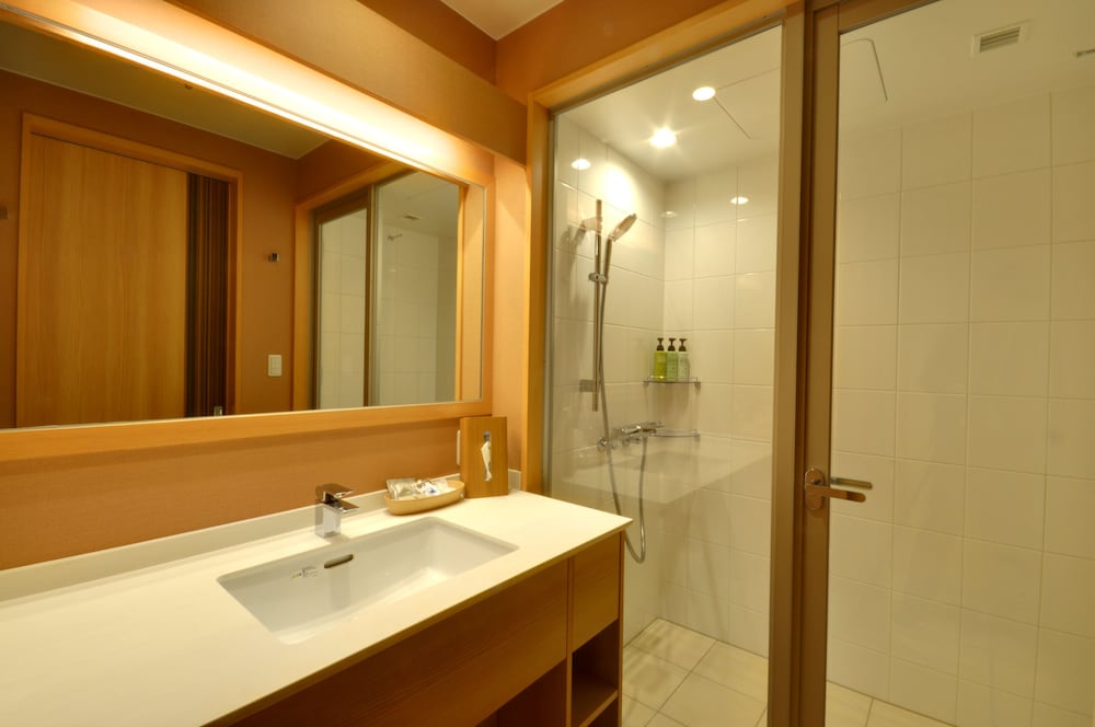 温泉内風呂付　泉遊-SENYU-　洋室ツイン　35平米 禁煙 バスルーム0 | ホテルおかだ