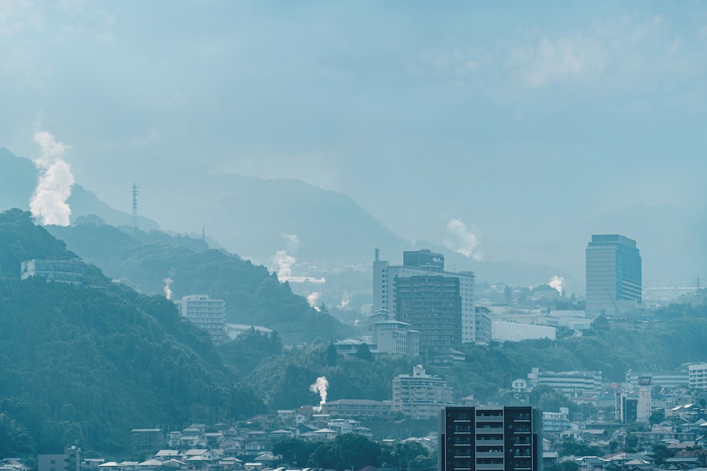 スタンダード ツインルーム 喫煙 部屋からの景観1 | 亀の井ホテル 別府