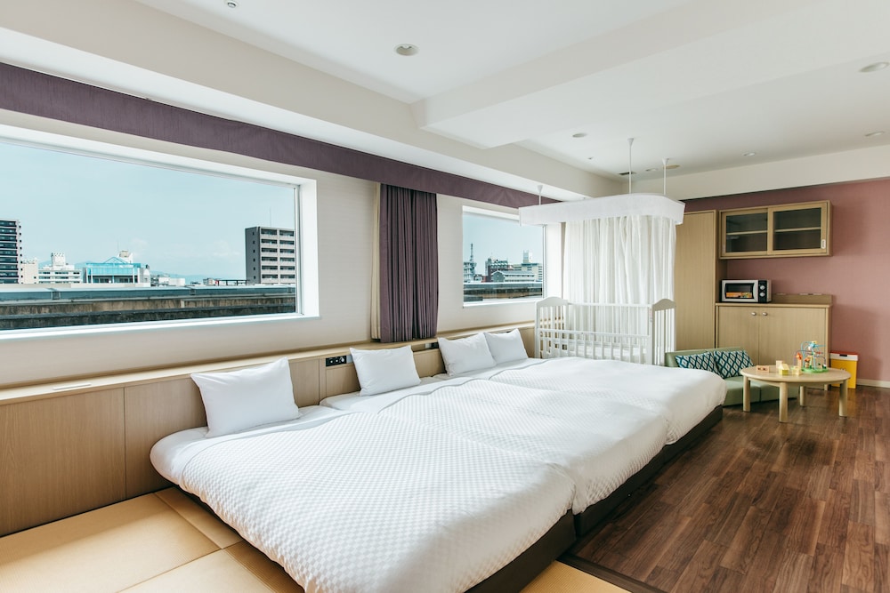 ベビールーム4名利用 禁煙 | 亀の井ホテル 別府