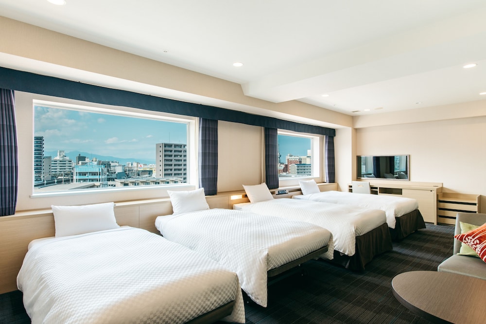 デラックスフォース 喫煙可 | 亀の井ホテル 別府