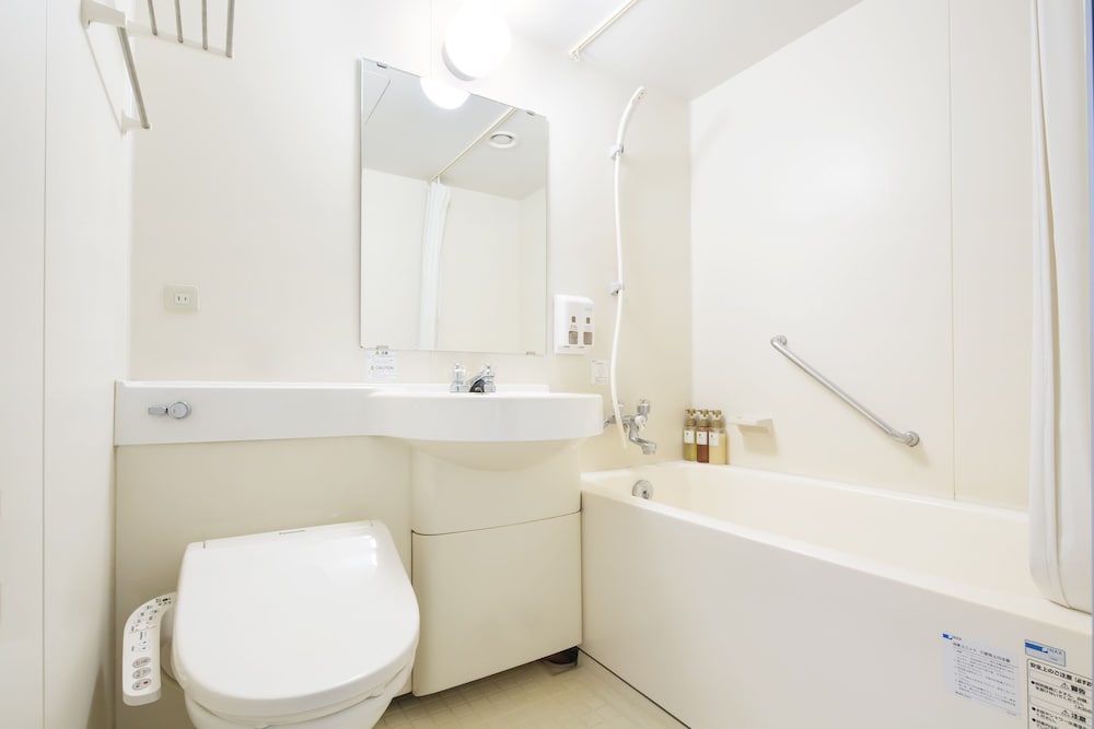 スタンダード ツインルーム 禁煙 バスルーム0 | 亀の井ホテル 別府