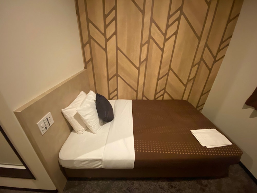 エコノミー ダブルルーム 喫煙可 客室2 | ホテルリブマックス江坂