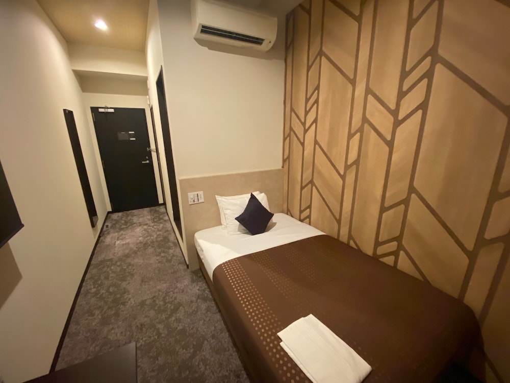 エコノミー ダブルルーム 喫煙可 客室1 | ホテルリブマックス江坂