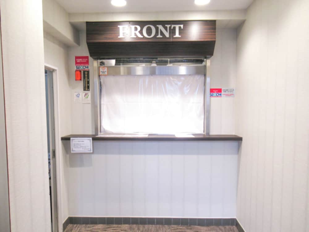 フロント1 | ホテルリブマックス BUDGET 川崎駅前