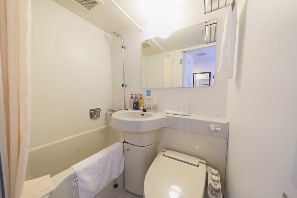 セミダブルルーム（禁煙） バスルーム0 | 名鉄イン名古屋錦