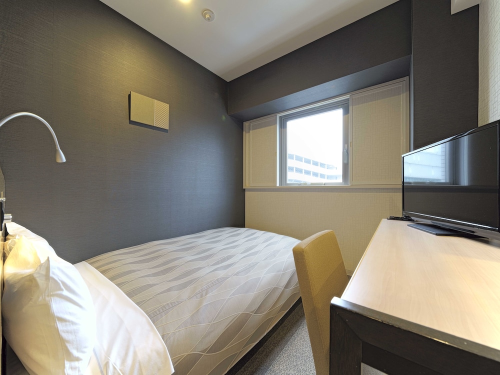 シングルルーム1名から2名利用（禁煙） 客室4 | 名鉄イン知多半田駅前