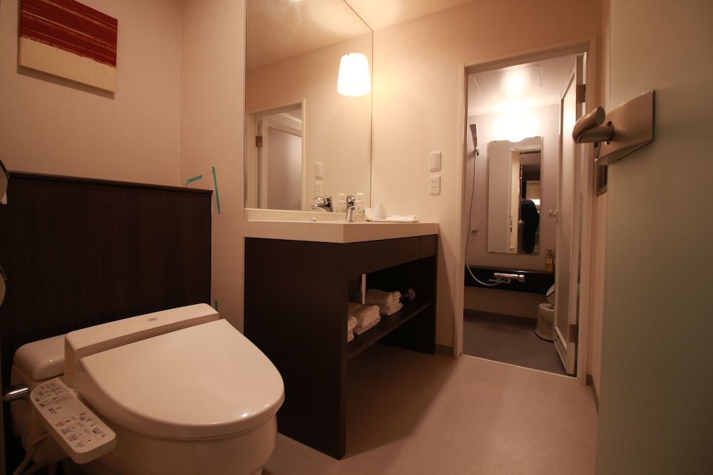 デラックススーペリア ツインルーム 禁煙 バスルーム0 | 名鉄イン刈谷