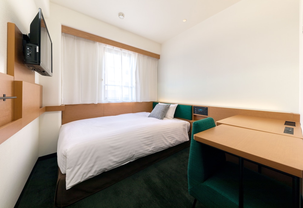 セミダブルルーム 禁煙 | 西鉄イン日本橋