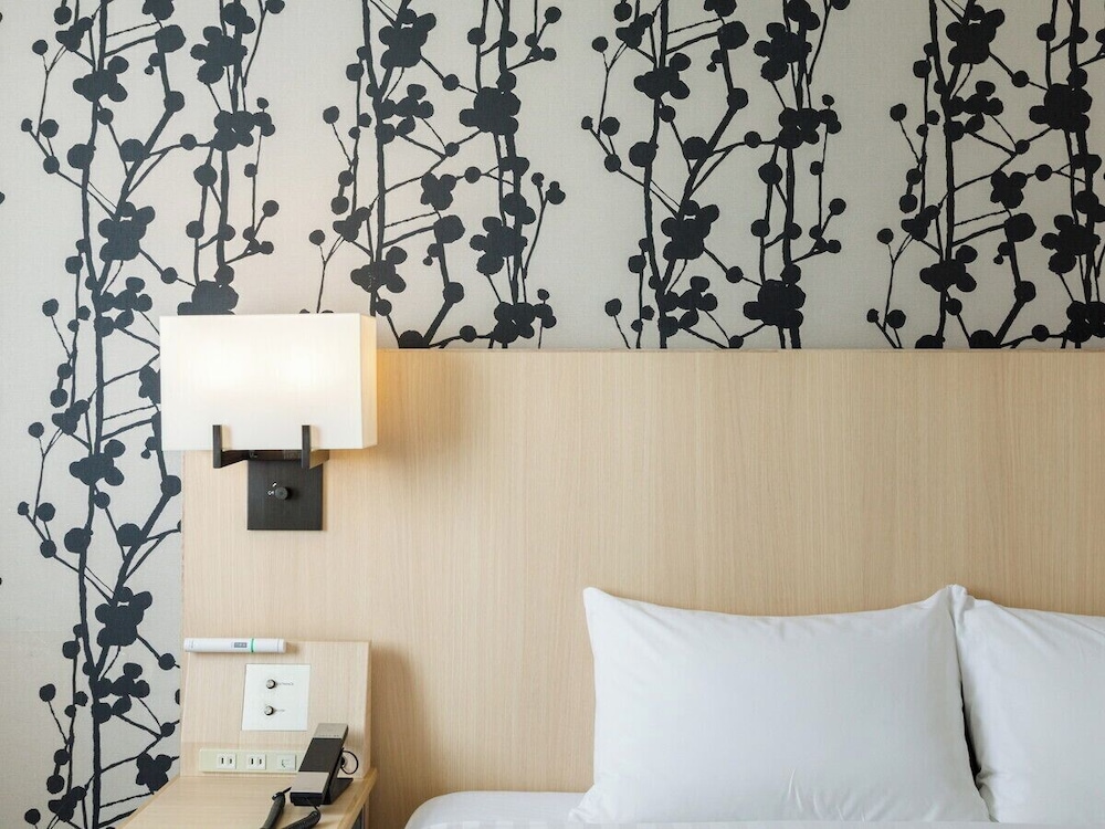 ダブルルーム クイーンベッド 1 台 禁煙 客室6 | 西鉄リゾートイン別府