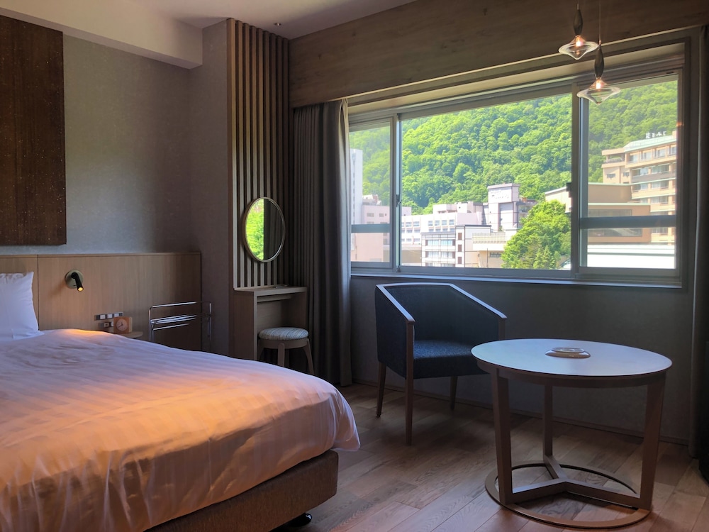 スーペリア ツインルーム 客室2 | 章月グランドホテル