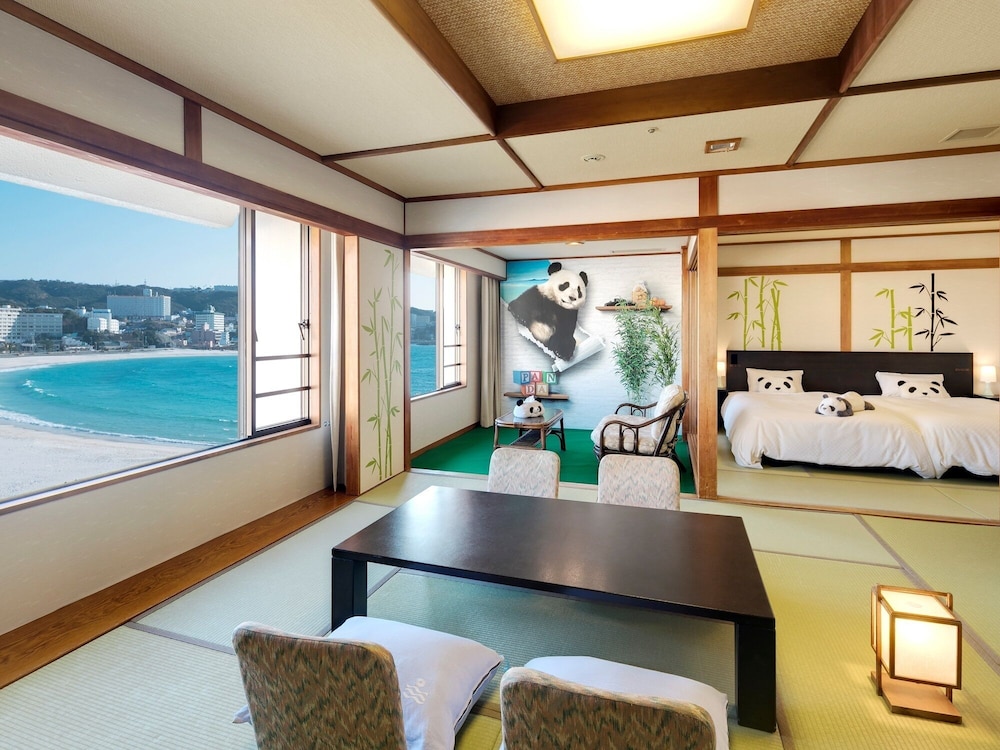 [オ―シャンビュー]海が見えるパンダの部屋（和室＋ツインベッド）／禁煙 | 白良荘グランドホテル