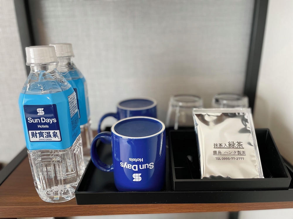 コンフォート ダブルルーム 禁煙 客室の設備とサービス1 | ホテルサンデイズ奄美