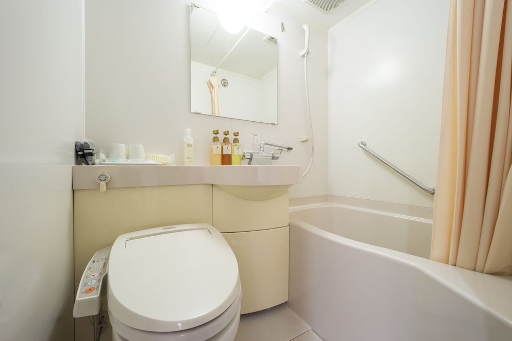 セミダブルルーム 禁煙 バスルーム0 | アークホテル大阪心斎橋