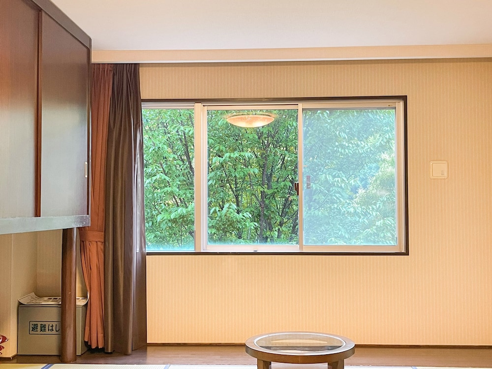 スタンダード和洋室(喫煙) 部屋からの景観2 | ルートイングランティア福岡宮若-脇田温泉-