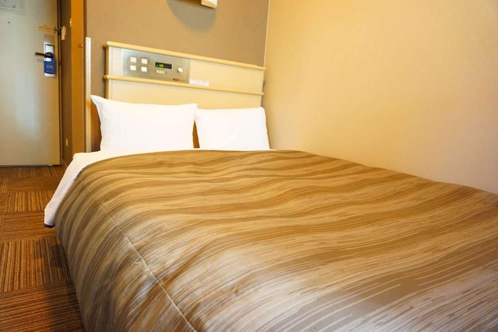 セミダブルルーム (喫煙) 客室2 | ホテルルートイン博多駅南