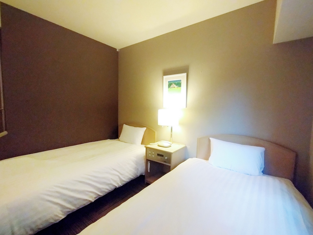 ツインルーム (喫煙) 客室3 | ホテルルートイン博多駅南