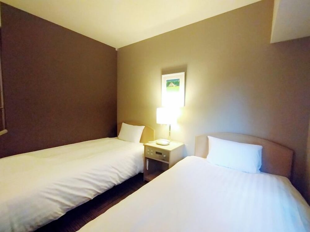 ツインルーム (喫煙) 客室2 | ホテルルートイン博多駅南