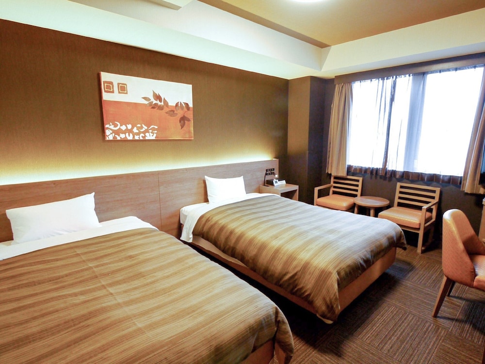 ツインルーム ベッド (複数台) 禁煙 マウンテンビュー | ホテルルートイン河口湖