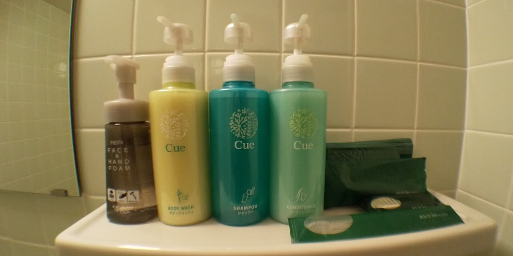 セミダブルルーム（禁煙） バスルーム1 | ホテルルートイン名護