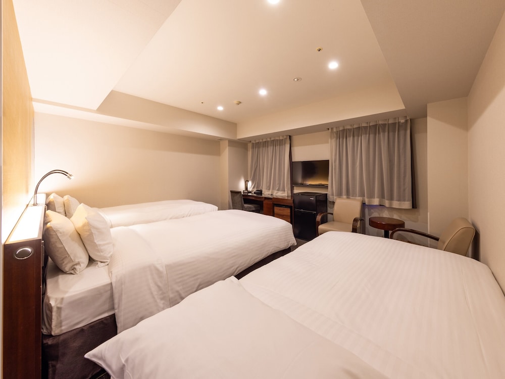 スーペリアトリプルルーム 禁煙 (26平米) | ホテル京阪 札幌