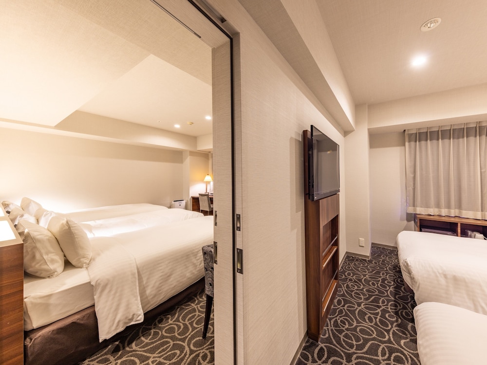 コネクティングルーム 禁煙(26sqm/16sqm) 客室1 | ホテル京阪 札幌