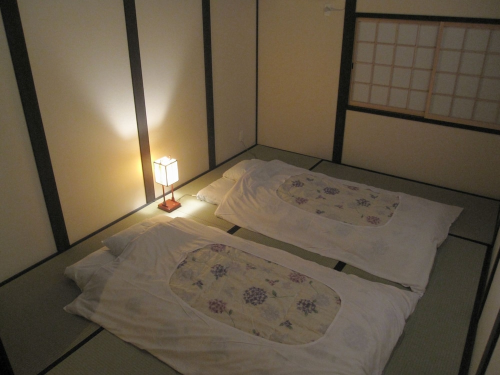 客室1 | かがりや