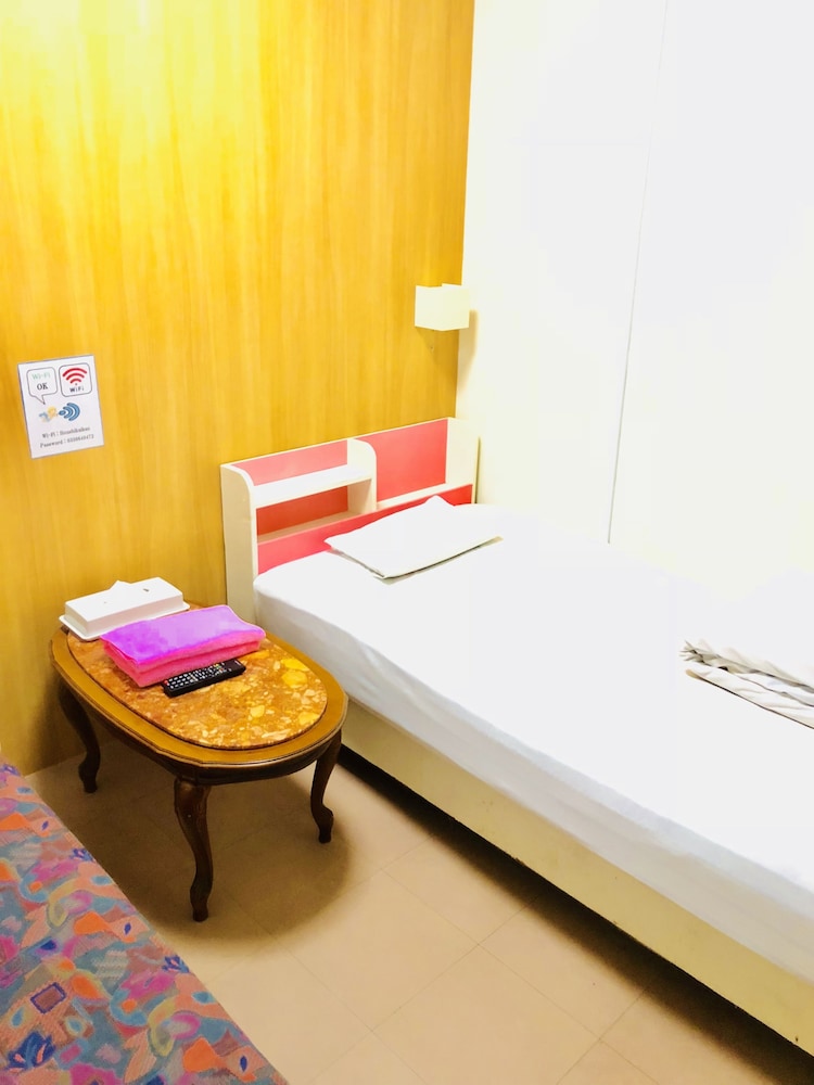 客室1 | ホテル奉仕会館