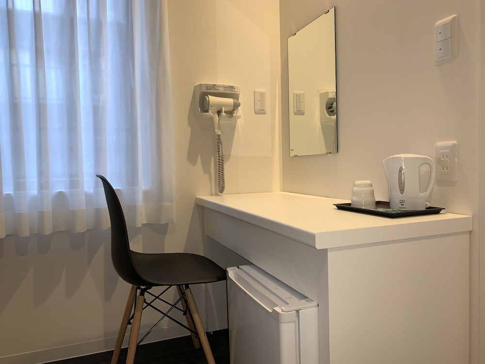 セミダブルルーム 禁煙 (11平米/ベッド幅120cm/エレベーターなし) 客室2 | ホテルニュー東北