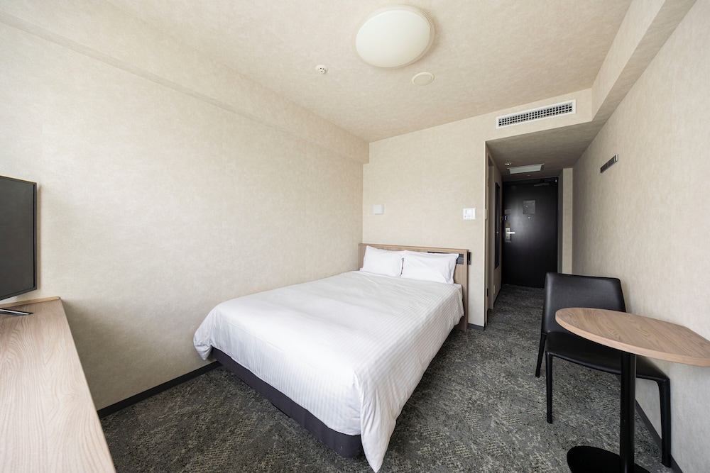 リニューアル [喫煙] スタンダードダブル 客室2 | リッチモンドホテル名古屋納屋橋