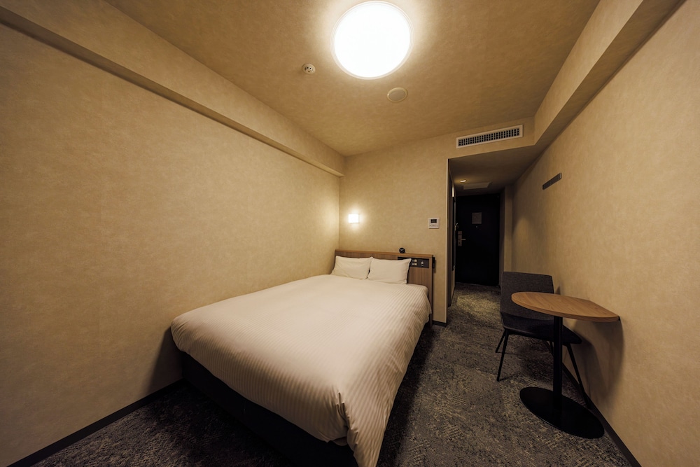 リニューアル [喫煙] スタンダードダブル 客室4 | リッチモンドホテル名古屋納屋橋