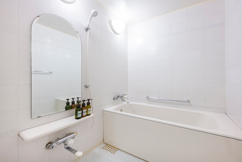 スーペリア ツインルーム 禁煙 バスルーム1 | ホテルノルド小樽