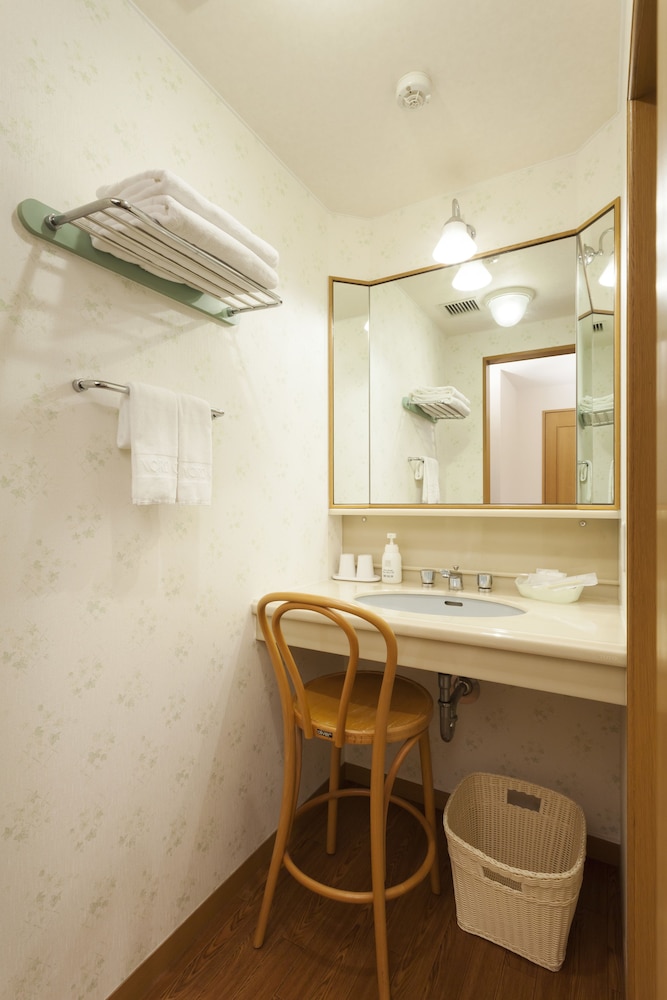 スタンダード ツインルームA 禁煙 客室の設備とサービス1 | ホテルノルド小樽