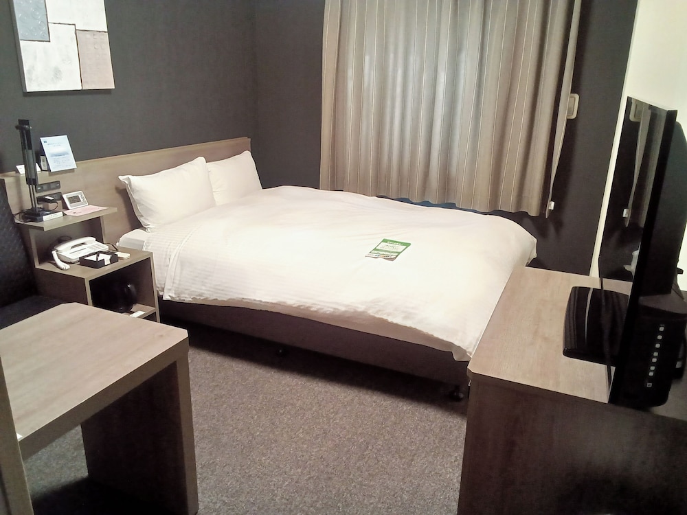 [グランドアネックス] セミダブルルーム 禁煙 12.06平米 1-2名利用 | ホテルルートイン常滑駅前