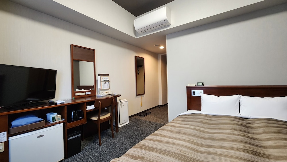 セミダブルルーム（喫煙） | ホテルルートイン亀山インター