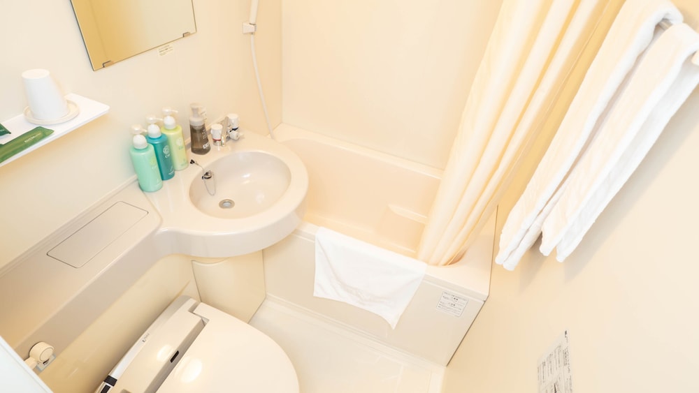 セミダブルルーム　喫煙可 バスルーム1 | ホテルルートイン盛岡駅前