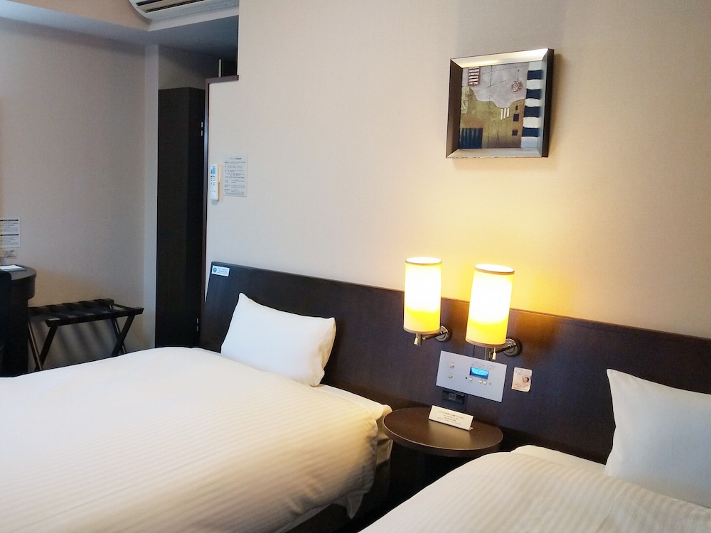 コンフォート ツインルームシングルサイズベッド 2 台禁煙 | ホテルルートイン敦賀駅前