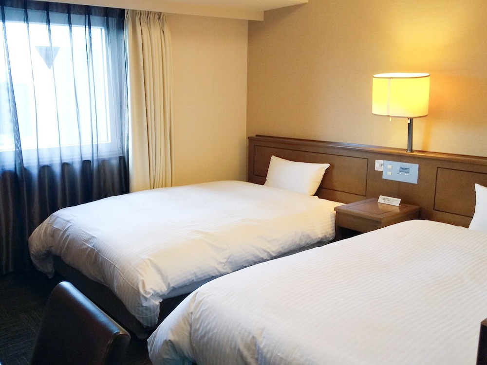 ツインルームシングルサイズベッド 2 台喫煙可 | ホテルルートイン敦賀駅前