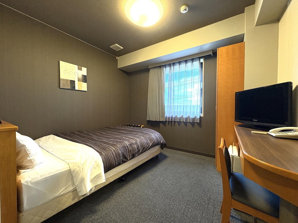 ダブルルーム喫煙可 | ホテルルートイン新居浜