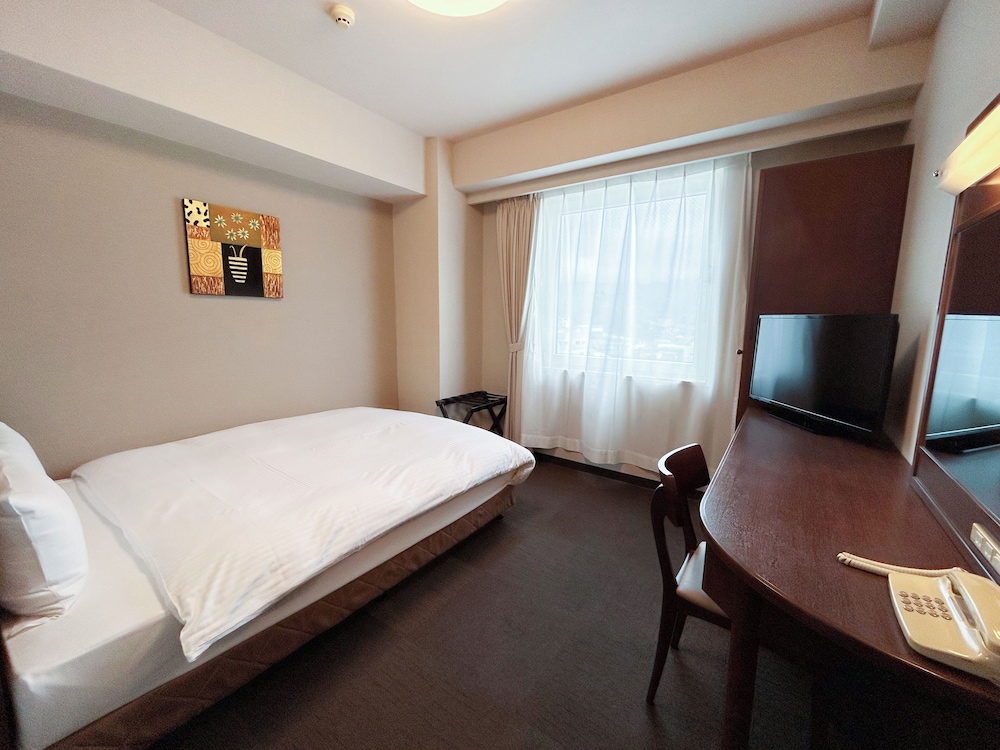 セミダブルルーム(禁煙) 客室1 | ホテルルートイン延岡駅前
