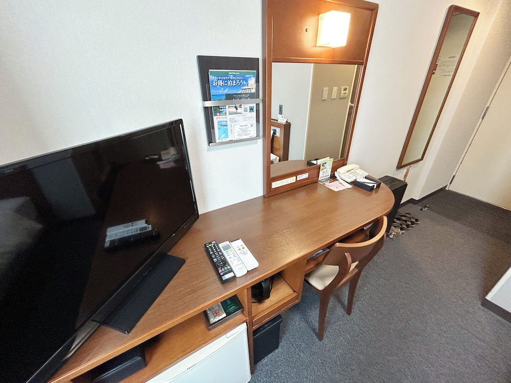 セミダブルルーム(喫煙)　加熱式タバコのみ許可 客室2 | ホテルルートイン磐田インター